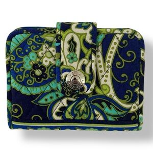 Vera Bradley Rhythm & Blues Snappy Wallet 💙💚 NWT Quilted Cotton